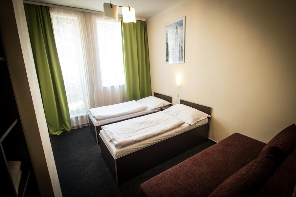 Hotel Sazavsky Ostrov Сазава Екстер'єр фото